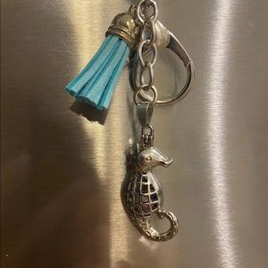 Seahorse pendant keychain